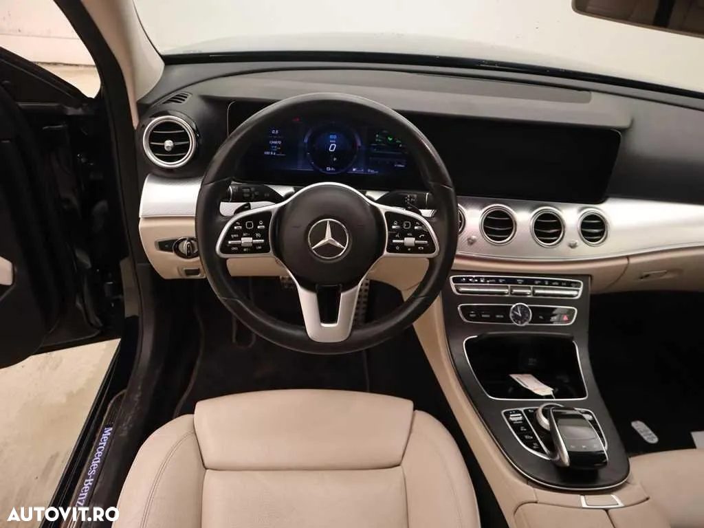 Mercedes-Benz E 300 de 9G-TRONIC - 9