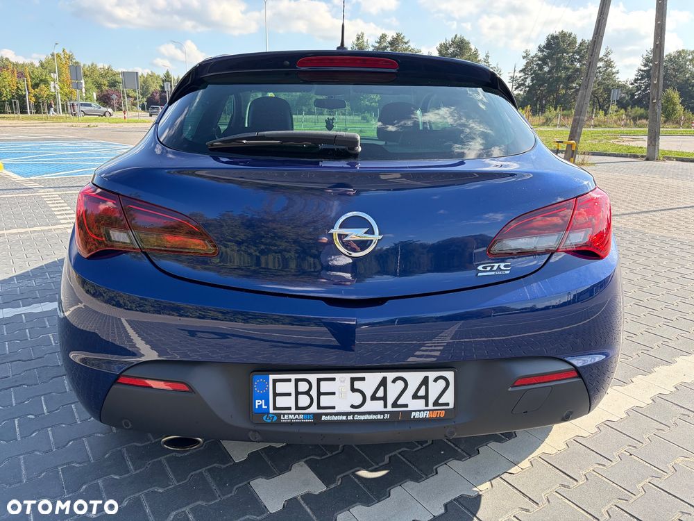 Opel Astra 1.4 Turbo - 10