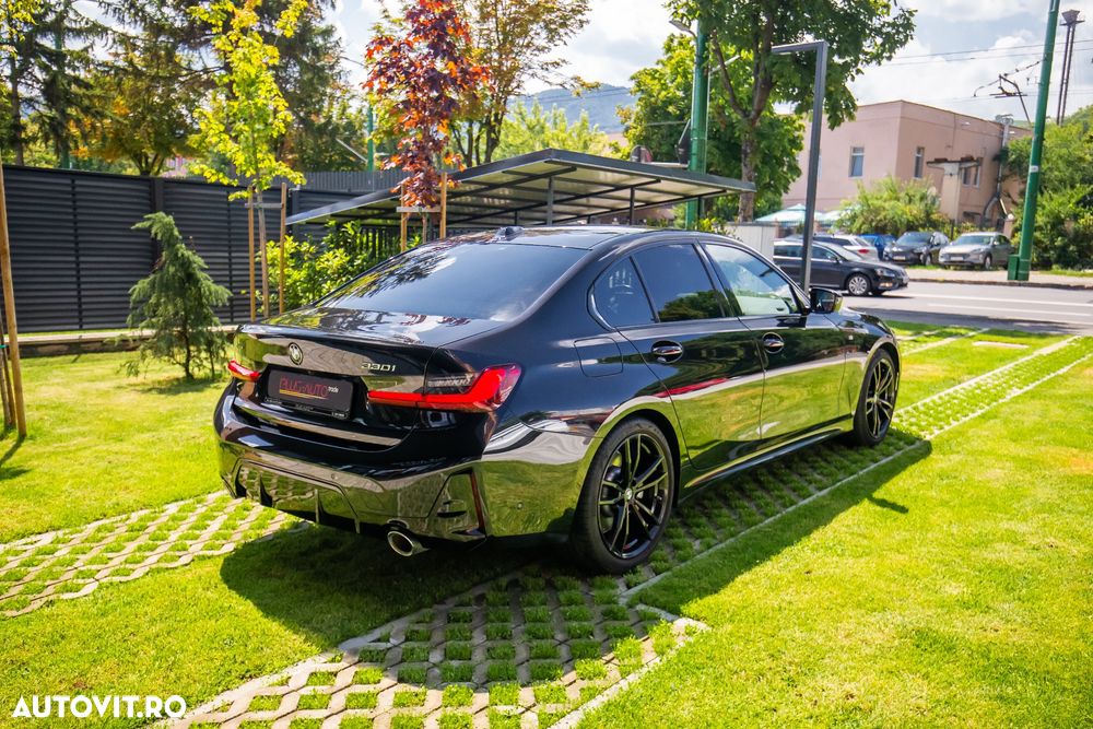 BMW Seria 3 330i xDrive Aut. - 4