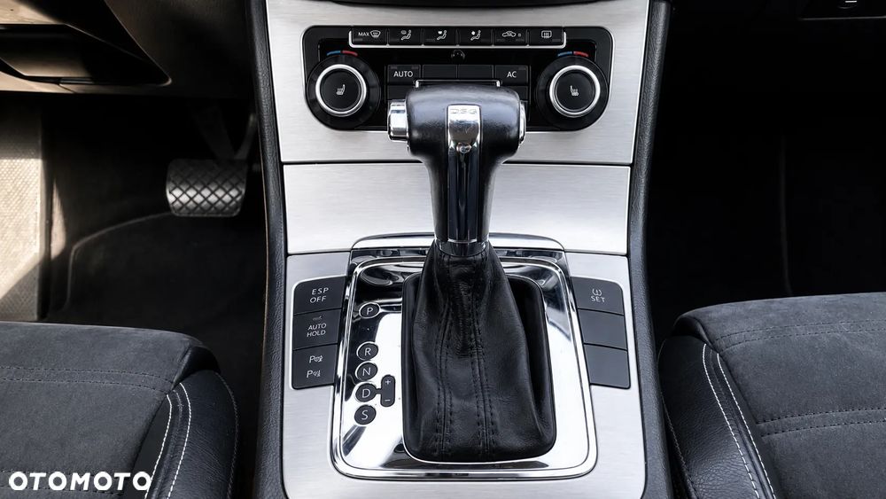 Volkswagen Passat CC 2.0 TDI BlueMotion Technology DSG Exclusive - 14