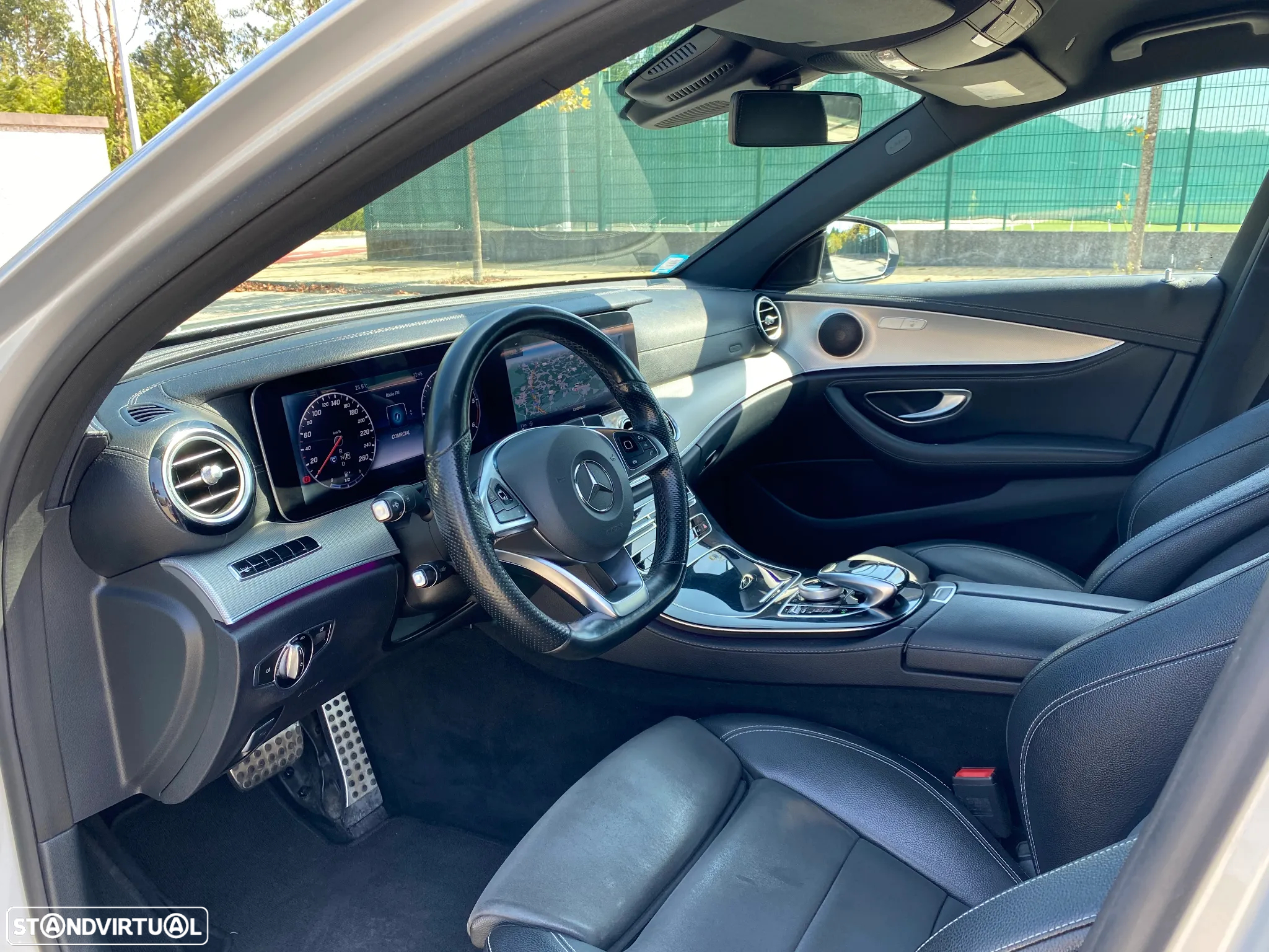 Mercedes-Benz E 220 d AMG Line - 11