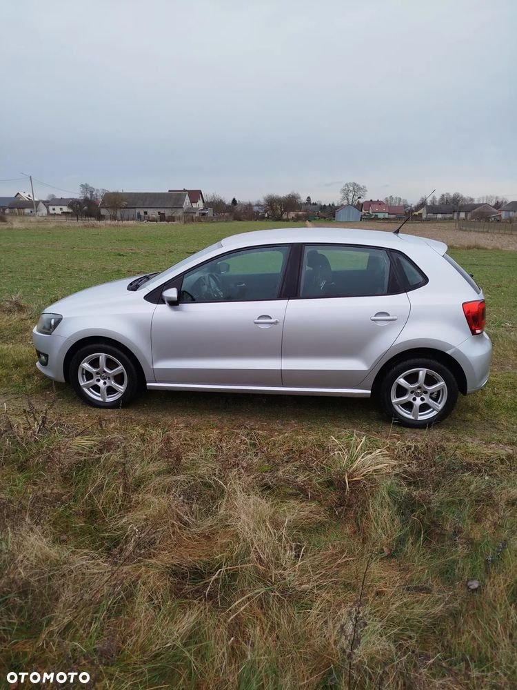 Volkswagen Polo 1.4 16V Comfortline - 6
