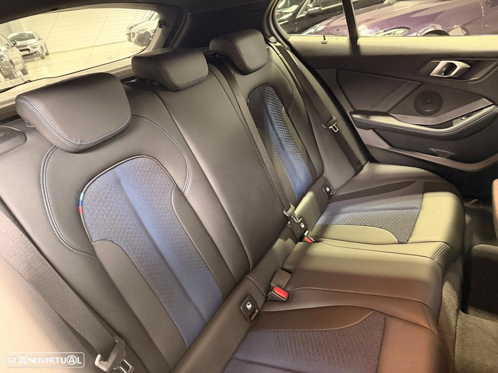 BMW 116 d Pack Desportivo M Auto - 14