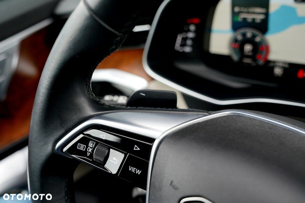 Audi A6 Avant - 32