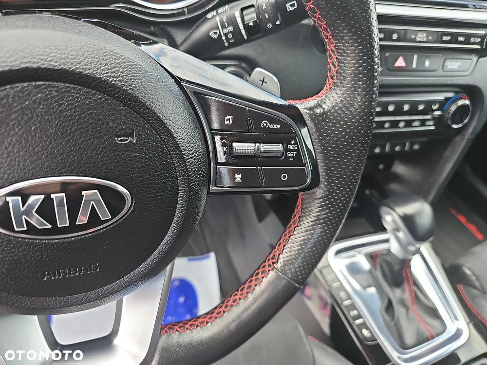 Kia ProCeed 1.6 T-GDI GT DCT - 18