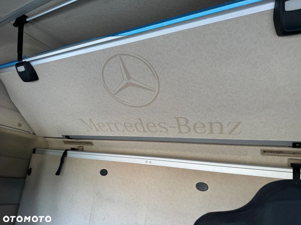 Mercedes-Benz Actros - 6