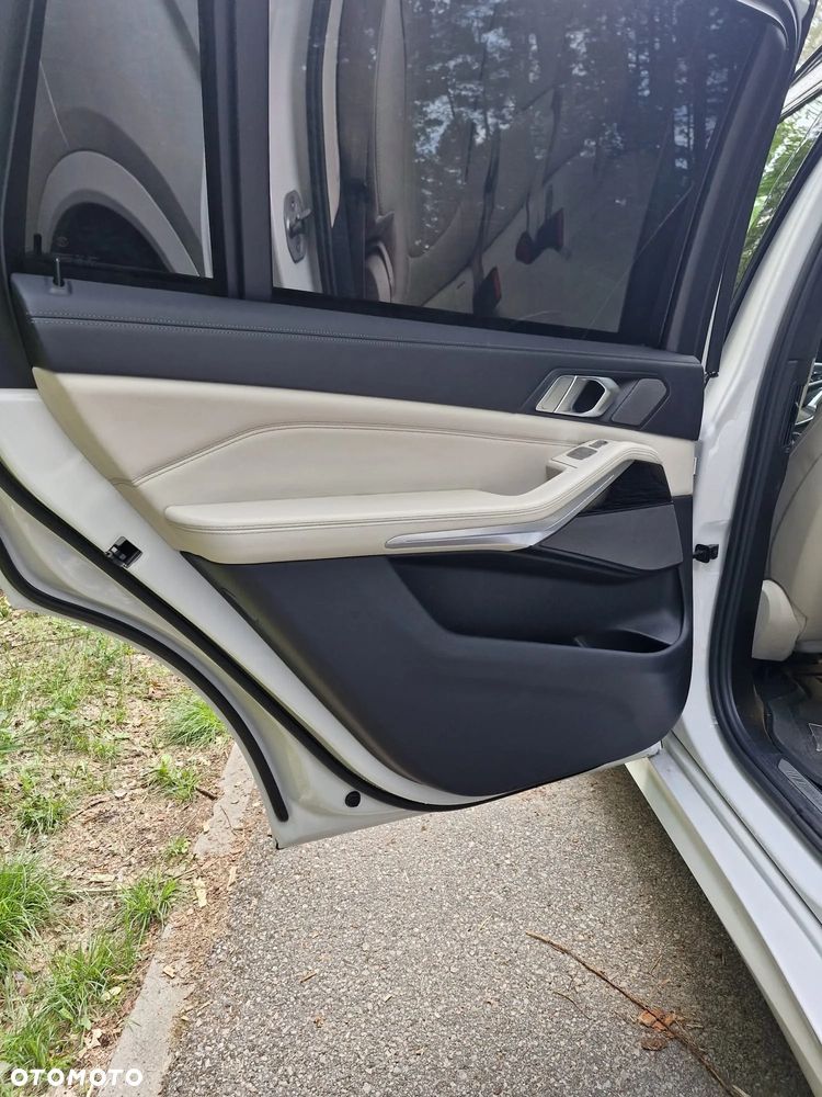 BMW X7 - 17