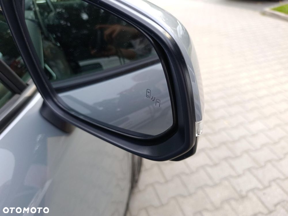 Toyota Corolla Cross - 20