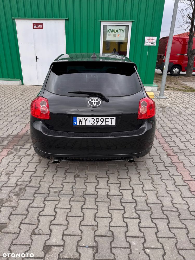 Toyota Auris 2.2 D-4D D-CAT - 4