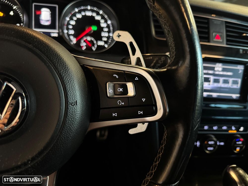 VW Golf 2.0 TDI GTD DSG - 14