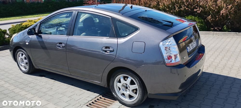 Toyota Prius 1.5 VVT-i Sol (nav) - 2