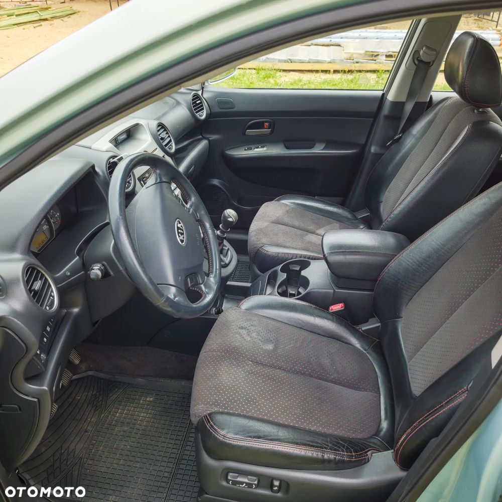 Kia Carens 2.0 CRDi Freedom - 5