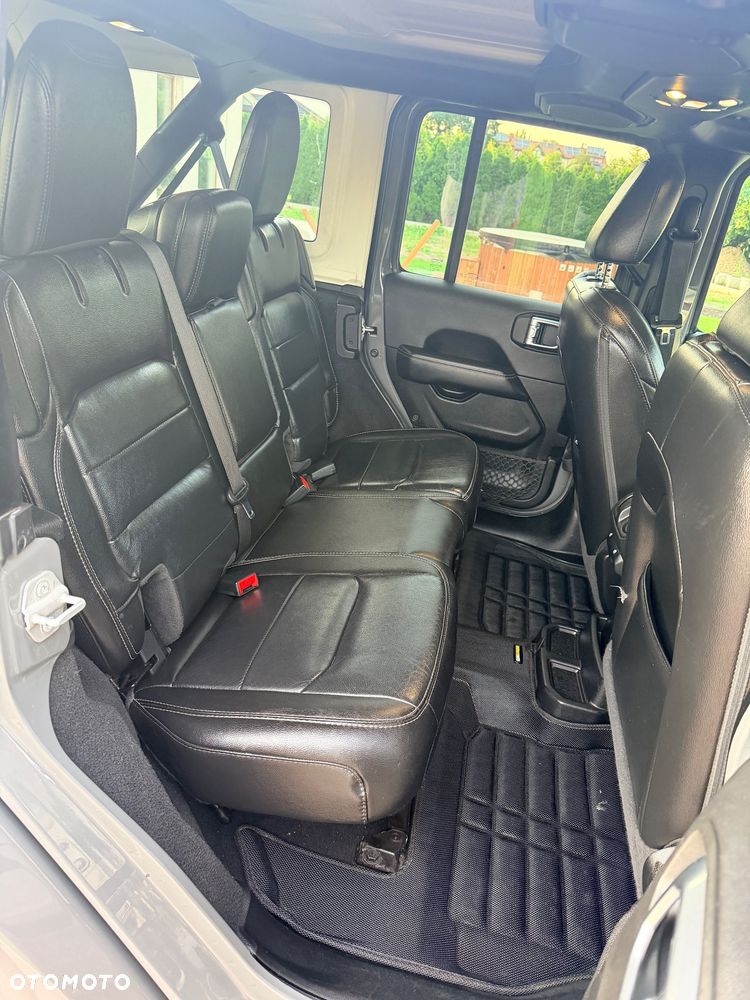 Jeep Wrangler Unlimited GME 2.0 Turbo Sahara - 12