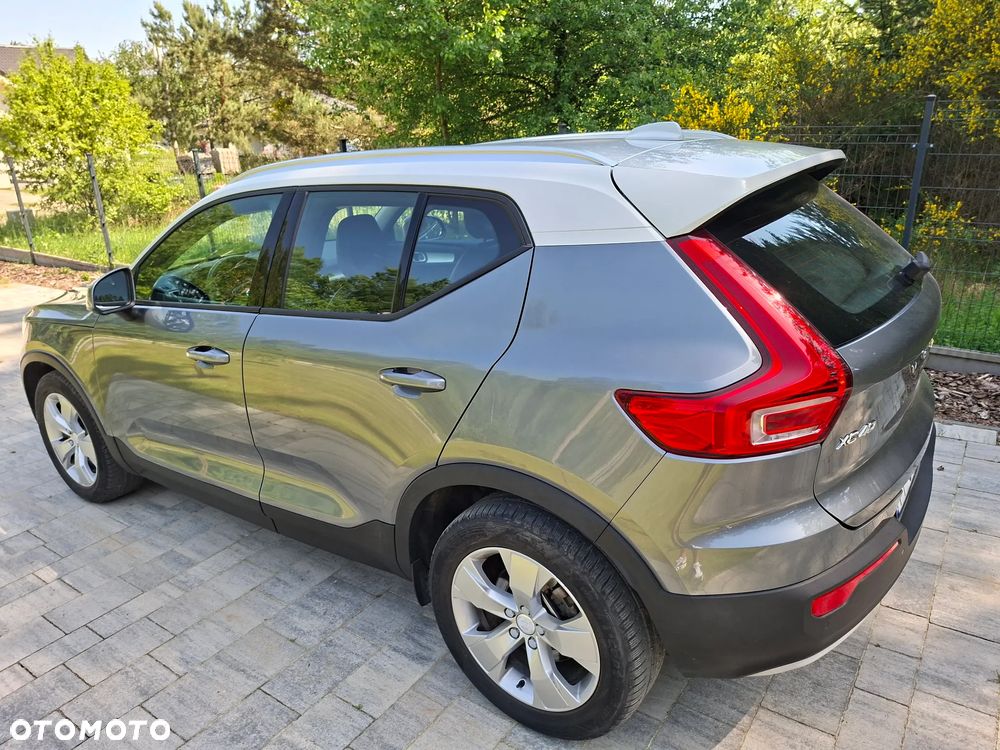Volvo XC 40 D4 AWD Geartronic Momentum - 8