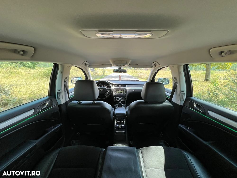Skoda Superb 1.6 TDI GreenLine - 21