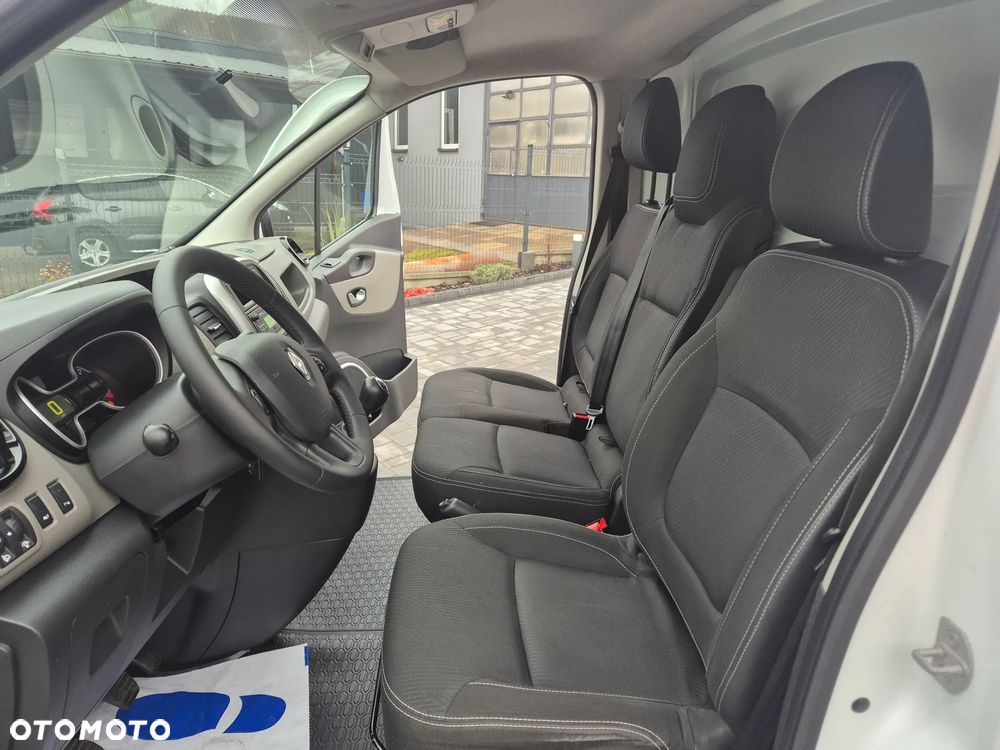 Renault Trafic - 13