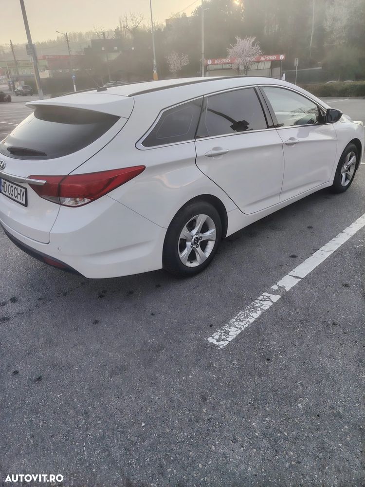 Hyundai i40 1.7 CRDI DPF Highway - 1