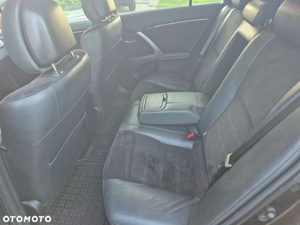 Toyota Avensis 1.8 Premium EU5 - 14