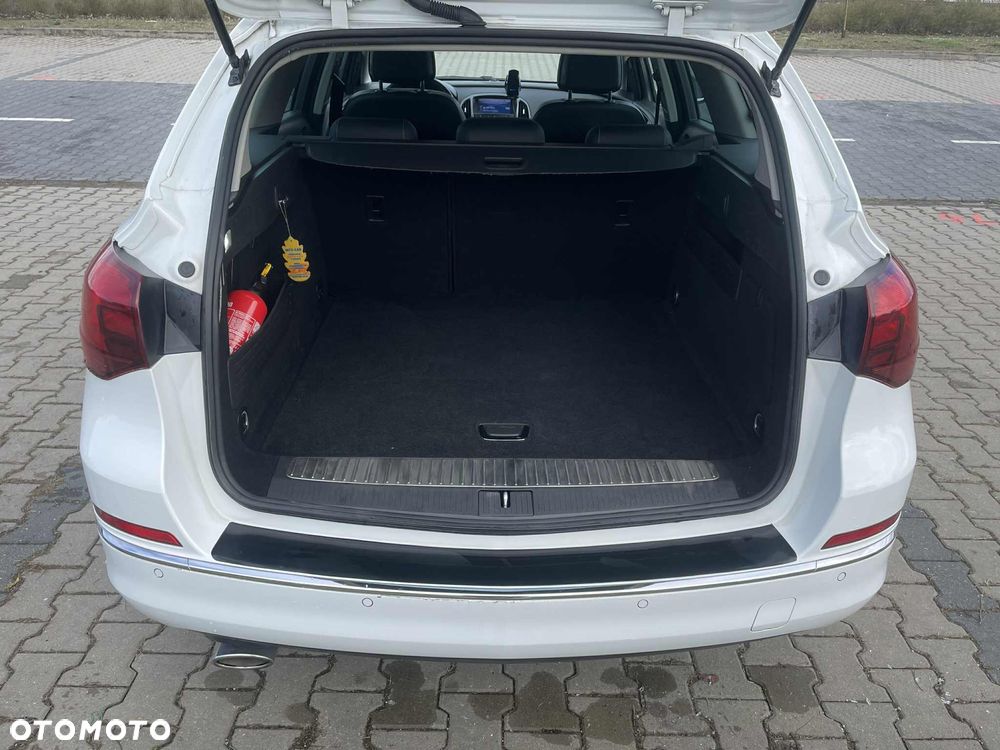 Opel Astra 1.4 Turbo Cosmo - 10