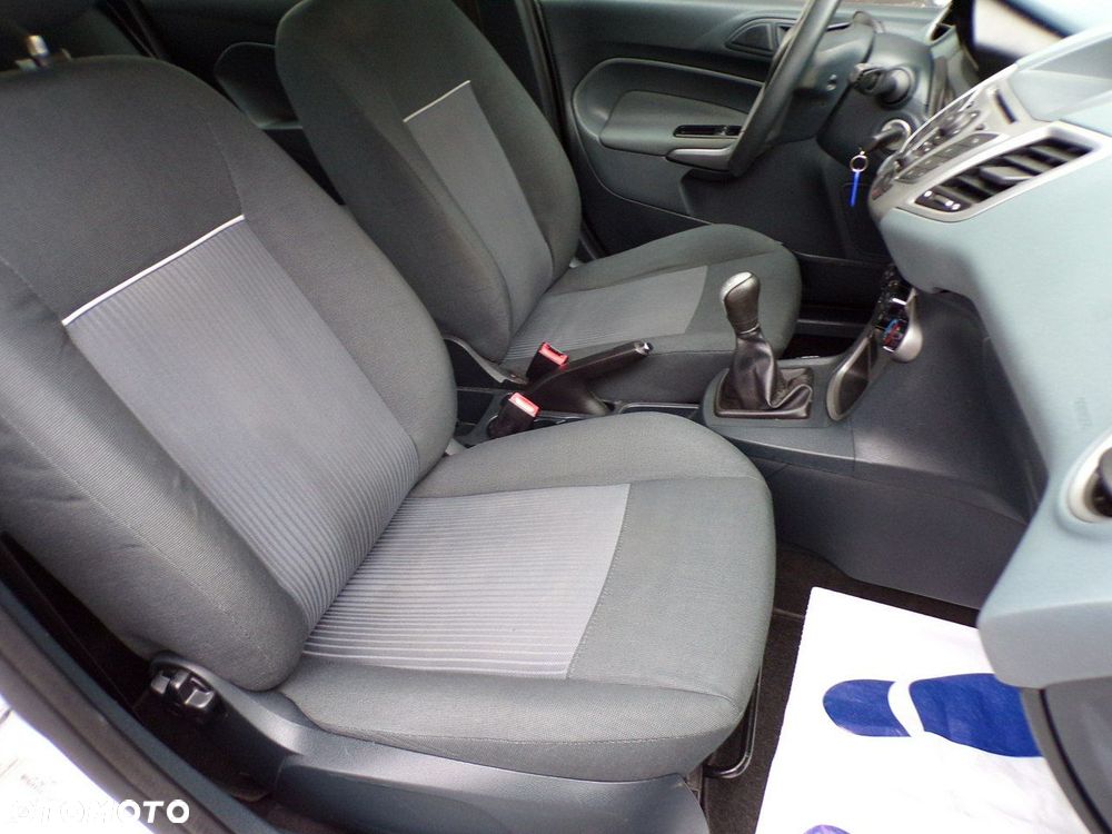 Ford Fiesta 1.25 Trend EU5 - 23