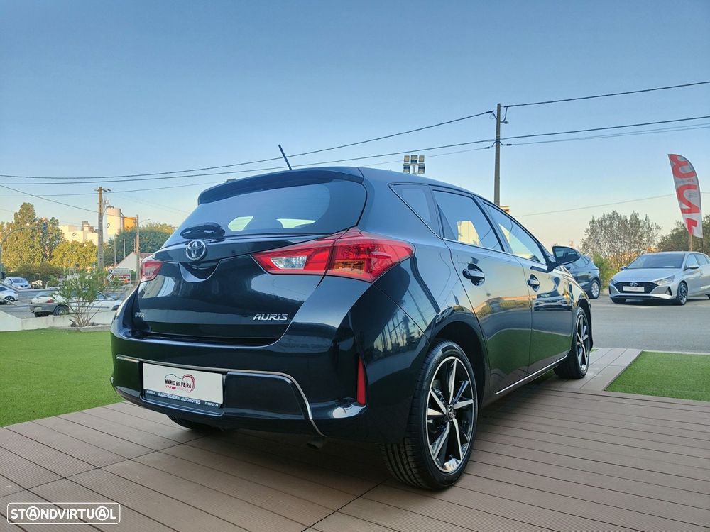 Toyota Auris 1.4 D-4D Com.+P.Sport+Navi - 15
