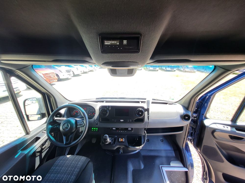 Mercedes-Benz Sprinter 516 CDI 24 miejsca siedzące + 4 stojące - 9
