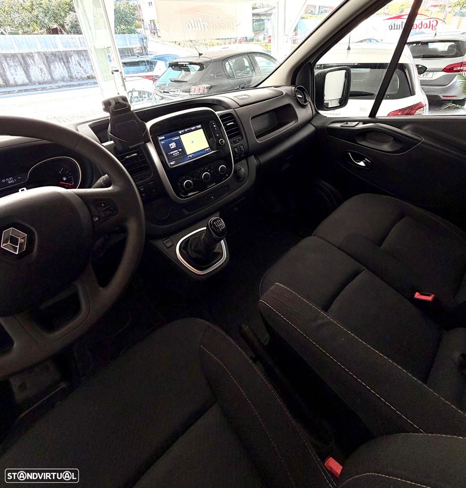 Renault Trafic - 10