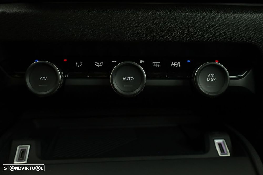 Citroën C4 1.2 PureTech Plus EAT8 - 12