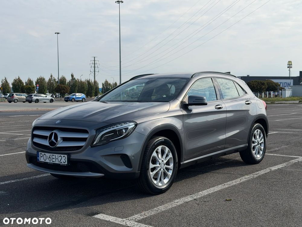 Mercedes-Benz GLA 180 7G-DCT - 1