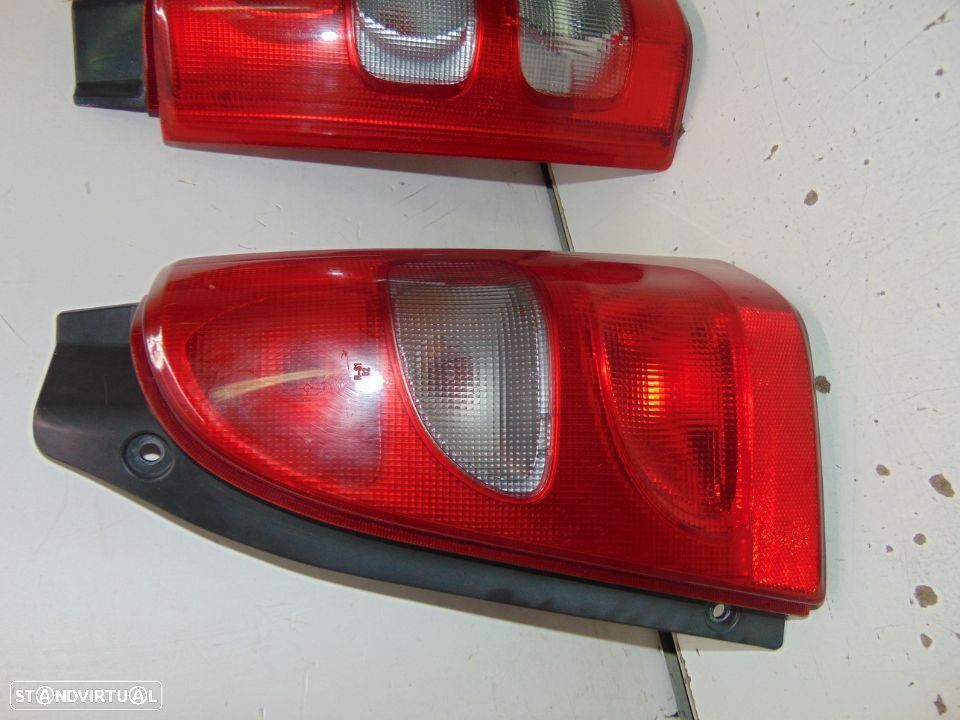 Suzuki wagon r farolins - 2