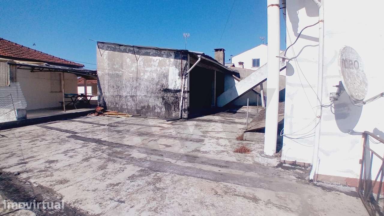Moradia T4 com Armazém e Terreno Rústico – Paleão, Soure - Grande imagem: 4/31