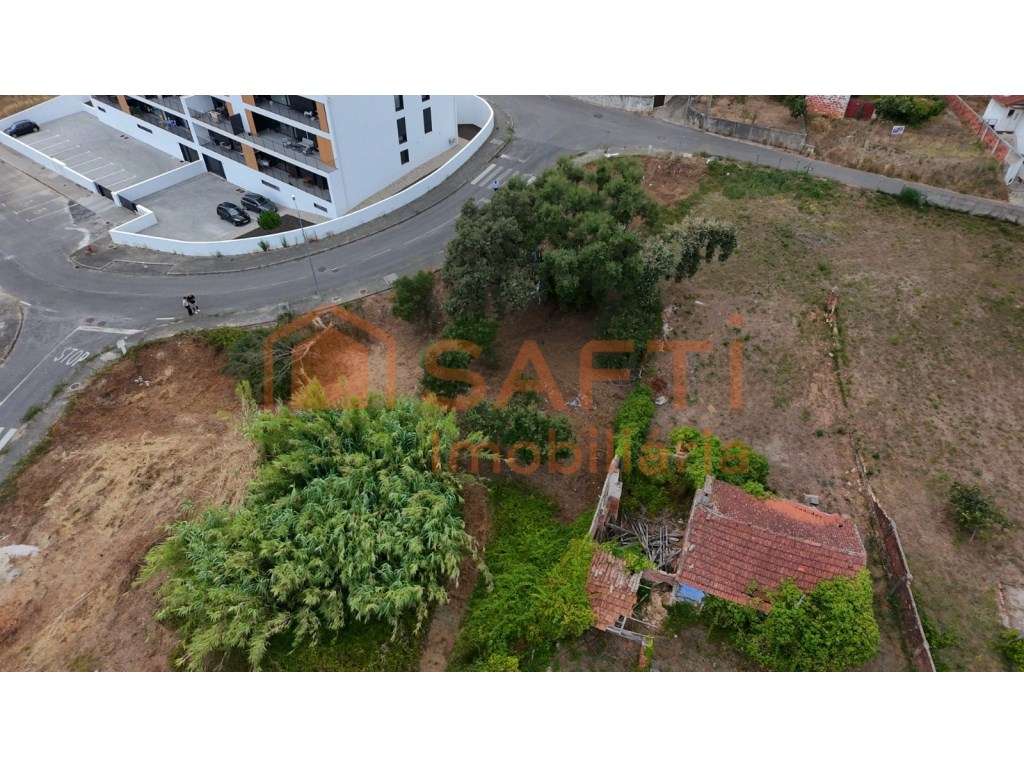 Terreno de 790 m² em Leiria para construir - Grande imagem: 5/27