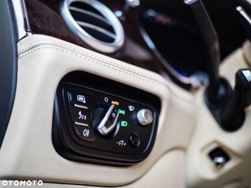 Bentley Bentayga - 26