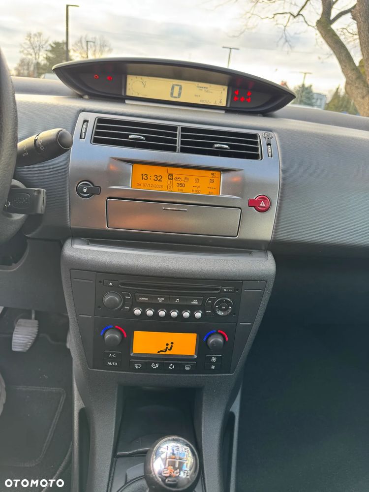 Citroën C4 1.4 16V Equilibre - 18