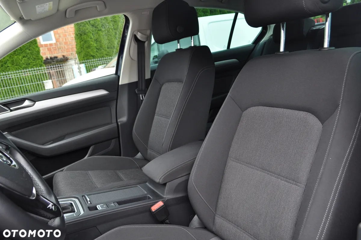 Volkswagen Passat 2.0 TDI BMT Comfortline DSG7 - 29