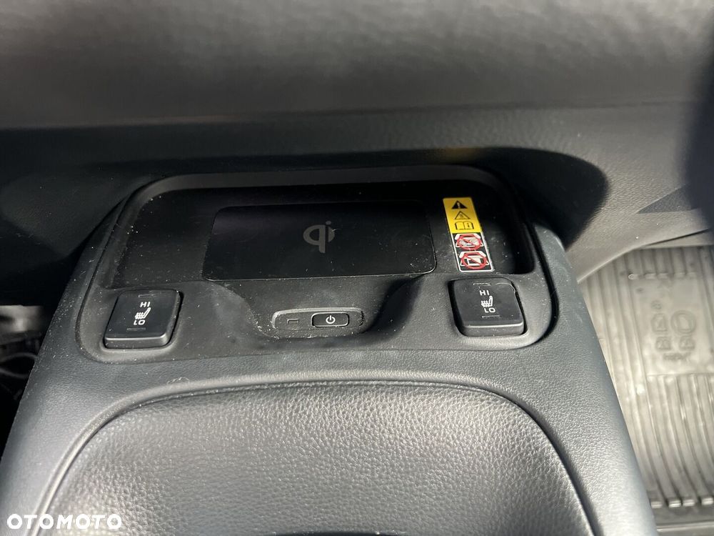 Toyota Corolla 1.8 Hybrid Style - 19