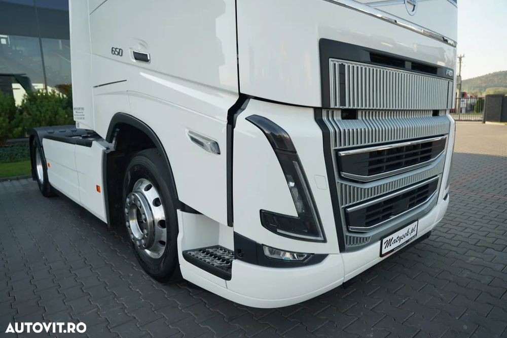 Volvo FH16 650 / I-PARK COOL / I-SHIFT / TV / PIELE / EURO 6 - 11