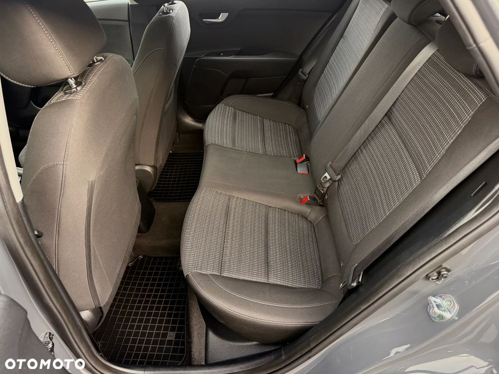 Kia Stonic - 17