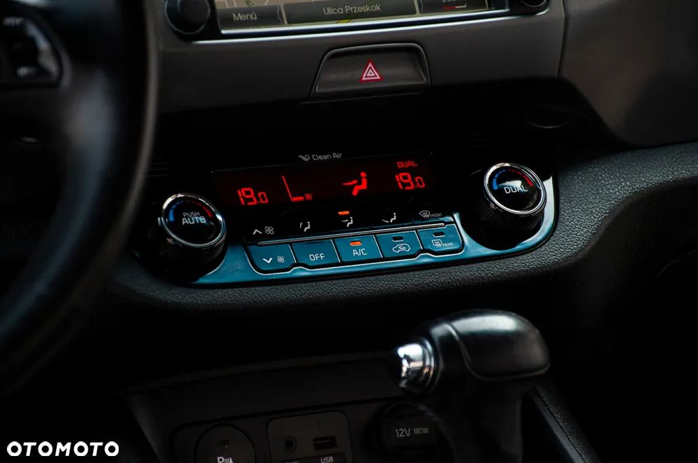 Kia Sportage - 10