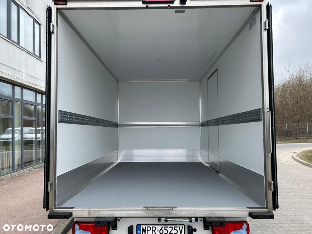 MAN TGE 3.180 4X2F  Kontener izotermiczny - Napęd na przód - 11