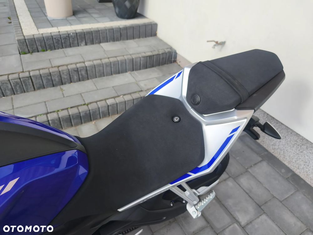 Yamaha MT - 24