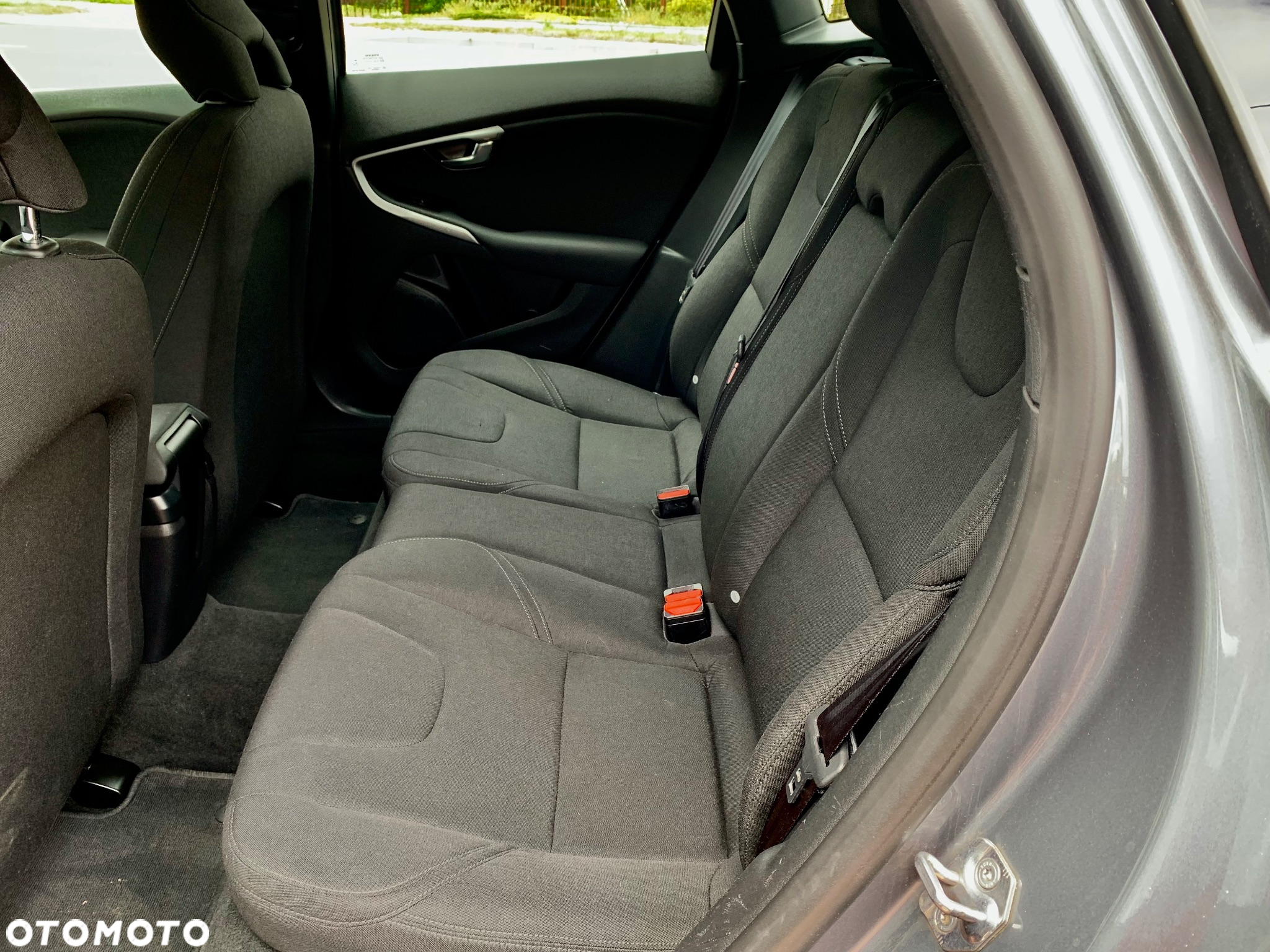 Volvo V40 D2 Drive-E Summum - 27