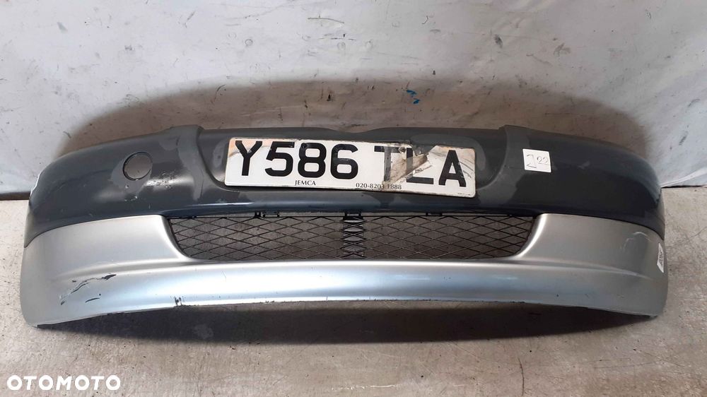 )ZDERZAK PRZÓD PRZEDNI TOYOTA YARIS 1 I 199 SREBNY - 1