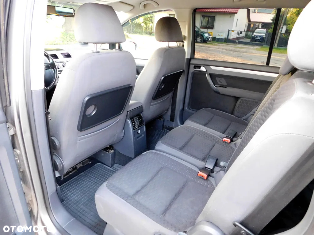 Volkswagen Touran 1.6 Trendline - 24