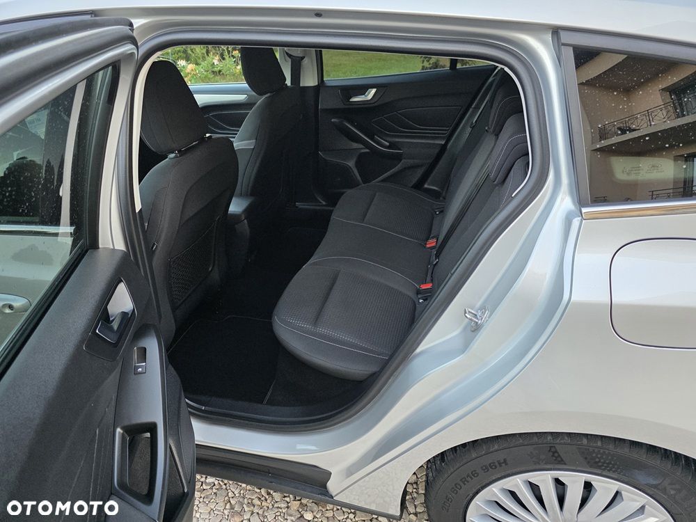 Ford Focus 1.5 EcoBlue Start-Stopp-System COOL&CONNECT DESIGN - 14