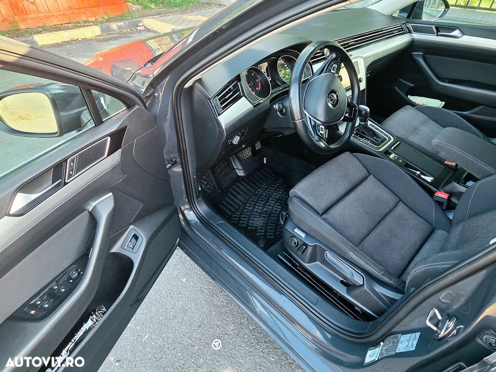 Volkswagen Passat 2.0 TDI DSG Comfortline - 5