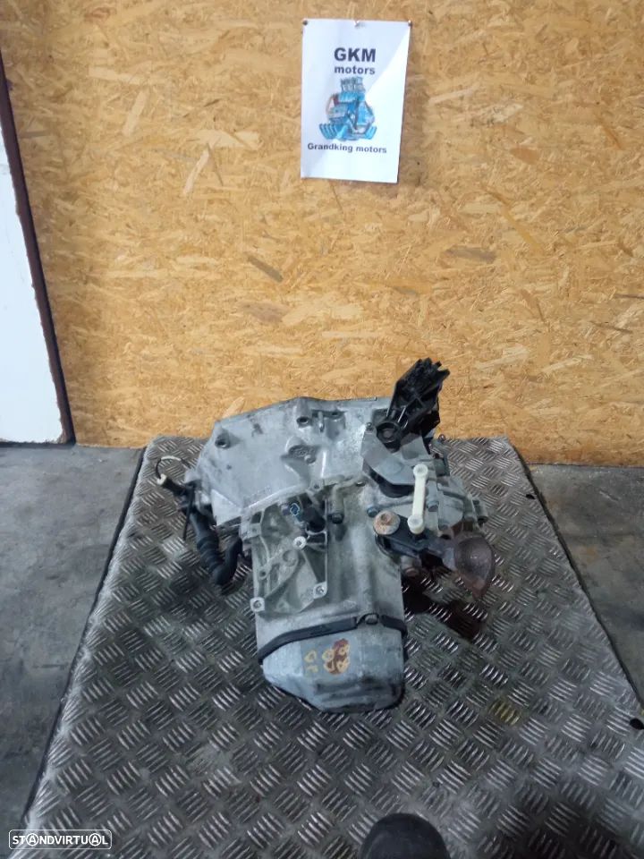 Caixa de velocidades Peugeot 207 1.4i 16V REF: 20CQ88 - 1
