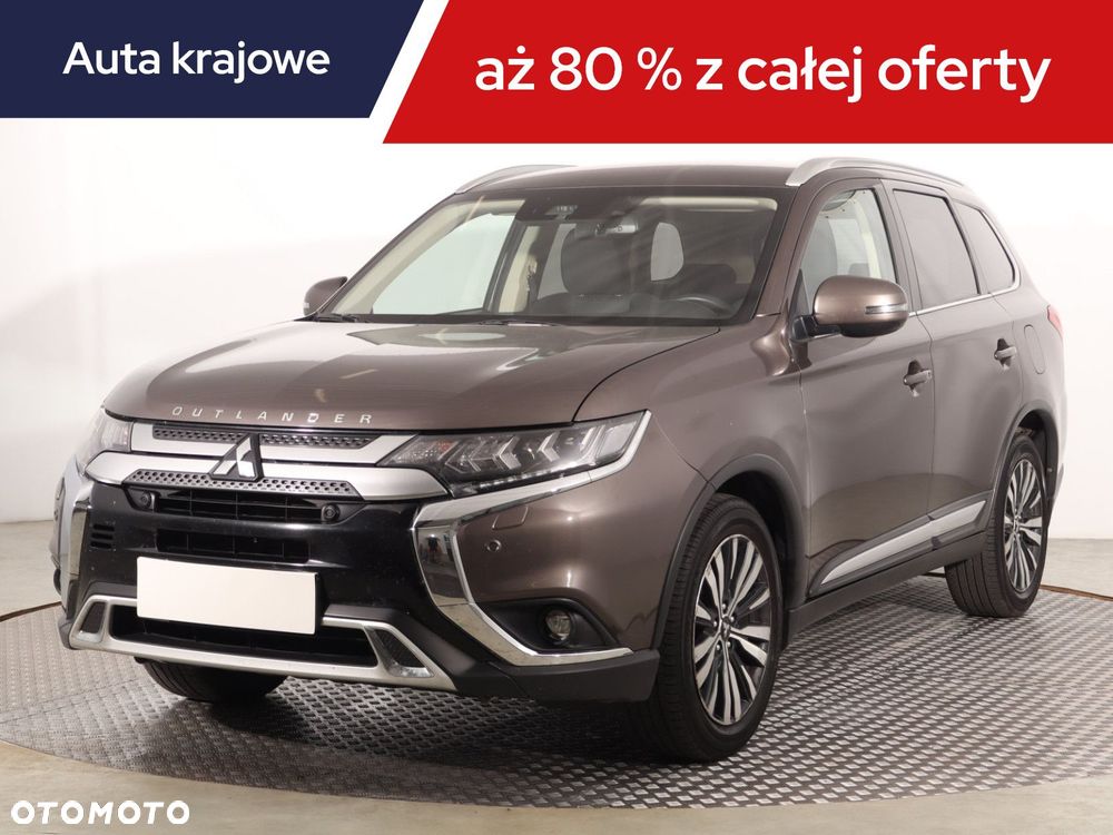 Mitsubishi Outlander - 3
