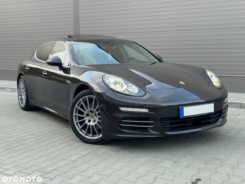 Porsche Panamera 4S PDK - 2