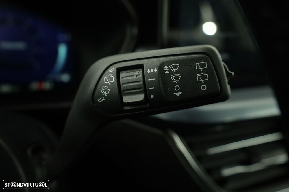 Ford Focus SW 1.0 EcoBoost MHEV Active X - 19